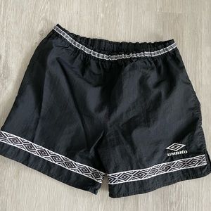 M vintage umbro soccer shorts (no waist band)